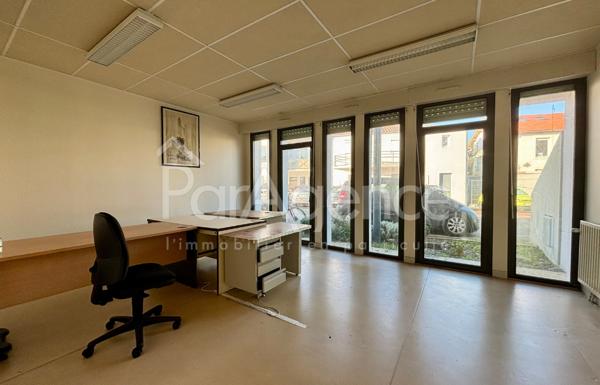Local professionnel Plain-pied Centre-ville