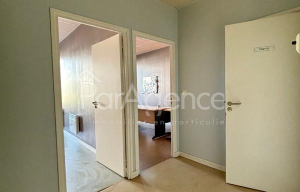 Local professionnel Plain-pied Centre-ville