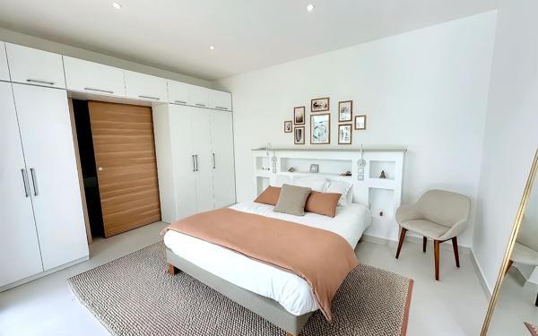 Maison à vendre    5 pièces • 128 m2 Saint-François