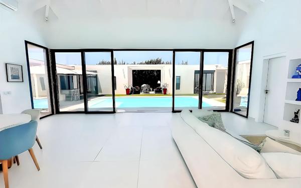 Maison à vendre    5 pièces • 128 m2 Saint-François