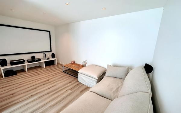 Maison à vendre    5 pièces • 128 m2 Saint-François