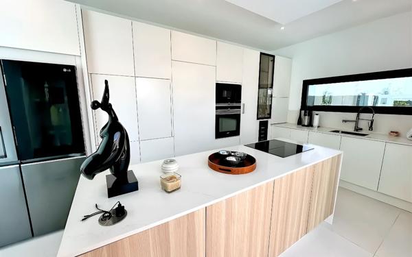 Maison à vendre    5 pièces • 128 m2 Saint-François