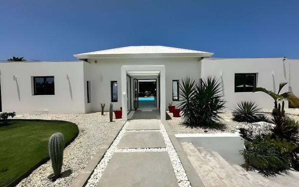 Maison à vendre    5 pièces • 128 m2 Saint-François