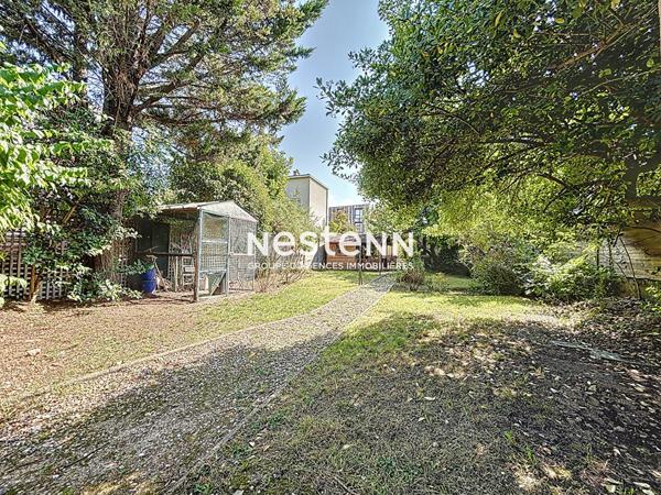 ISSY LES MOULINEAUX - Maison 9 pieces avec 5 chambres jardin piscine garages