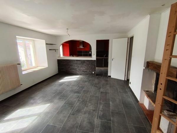 Maison 4 chambres sur 8 ares de terrain