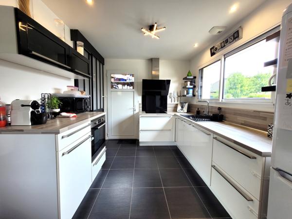 Maison 3 chambres + Garage au calme