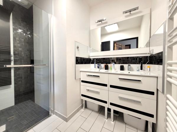 Maison 3 chambres + Garage au calme