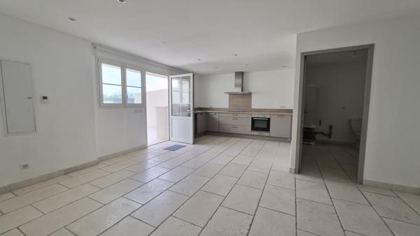 Sainte-Soulle (17220) Maison entièrement rénovée