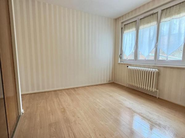 Appartement à vendre à Lens centre-ville 60 m² ? Ancien T3 ? avec Cave ? Proche gare