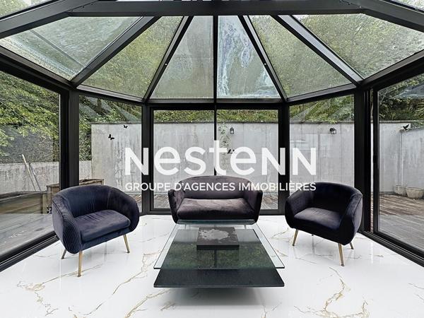 Grand studio avec véranda, terrasse, cave et parking