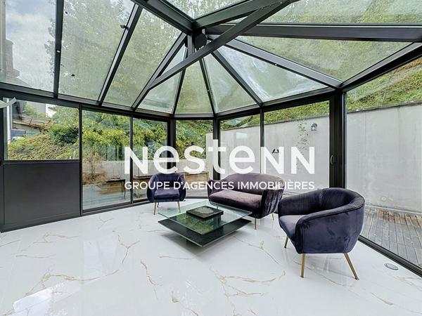 Grand studio avec véranda, terrasse, cave et parking
