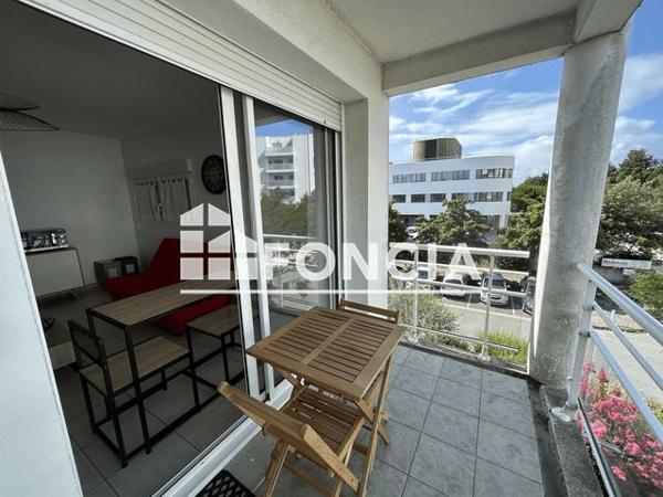 Location Appartement meublé 2 pièces 40.2 m² - 5 RUE OLYMPE DE GOUGE La Rochelle 17000