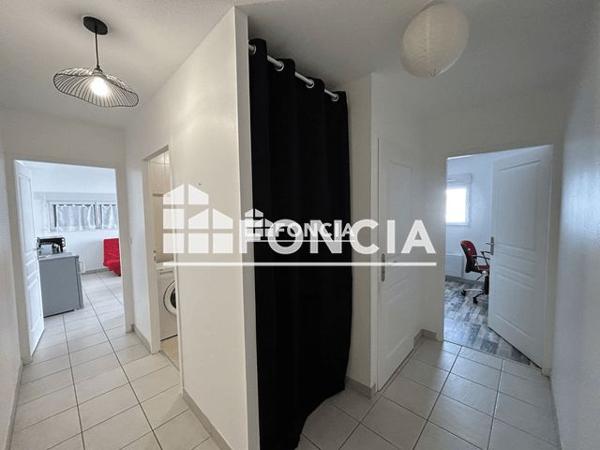 Location Appartement meublé 2 pièces 40.2 m² - 5 RUE OLYMPE DE GOUGE La Rochelle 17000