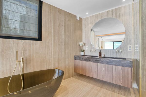 Vente Maison contemporaine Nice 6 Pièces 247 m²