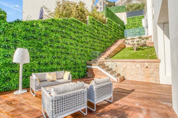 Vente Maison contemporaine Nice 6 Pièces 247 m²