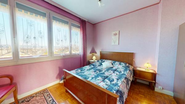 VILLEMOMBLE Appartement 3 pièces dernier étage lumineux et fonctionnel, 70 m2