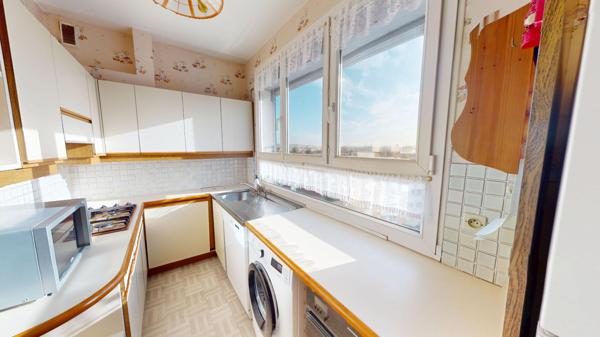 VILLEMOMBLE Appartement 3 pièces dernier étage lumineux et fonctionnel, 70 m2