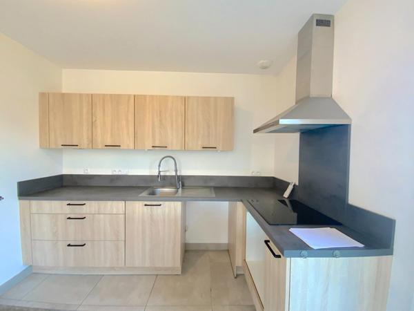 Maison à vendre 4 pièces CALLIAN (83)