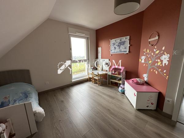 Maison 4 pièce(s) 3 chambre(s) 127 m²