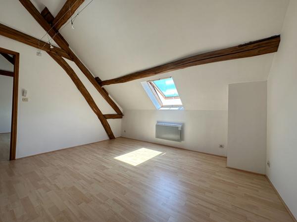 Maison 7 chambre(s) 243 m2 avec dépendances et triple garage