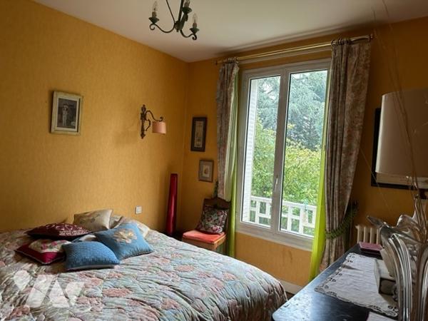 Maison à Vendre à Soisy-sous-Montmorency (95230) en Val-d'Oise (95), 6 pièces, 4 chambres