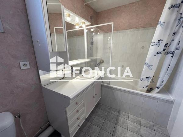 Location Maison 5 pièces 99.22 m² - 13 RUE DE LA COMMUNE DE PARIS Oullins 69600