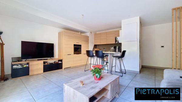 T3 de 69m² + 57m² d'extérieurs - PMR - Garage double