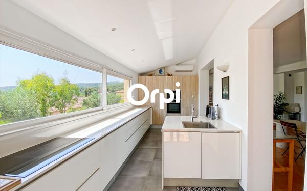 Maison à vendre    5 pièces •  Ceyreste