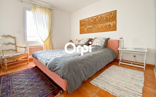 Maison à vendre    5 pièces •  Ceyreste