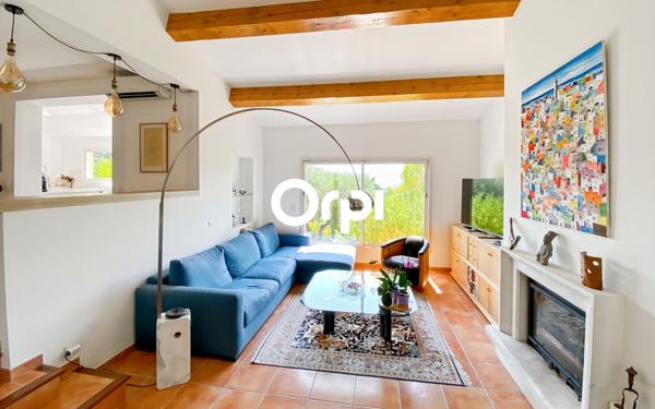 Maison à vendre    5 pièces •  Ceyreste