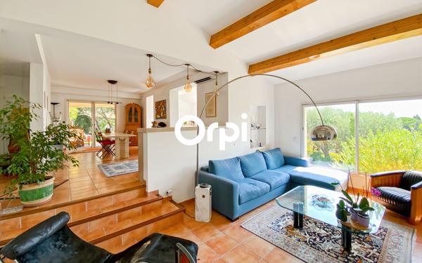 Maison à vendre    5 pièces •  Ceyreste