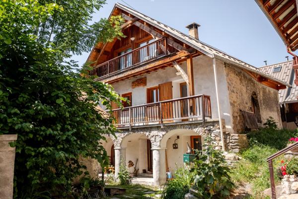 Maison 200m2 - dépendances - St Marguerite -