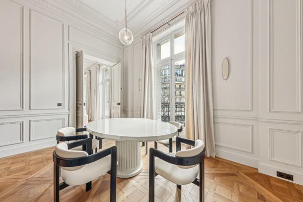 Vente Appartement de luxe Paris 8 5 Pièces 216 m²