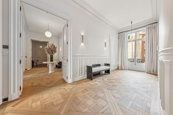 Vente Appartement de luxe Paris 8 5 Pièces 216 m²