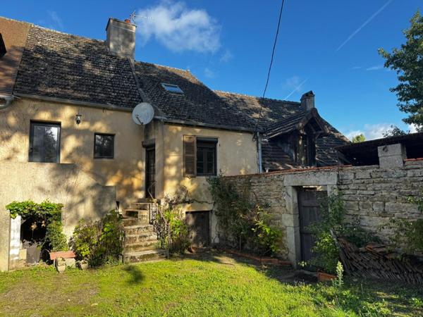 Maison en pierres avec charme et potentiel