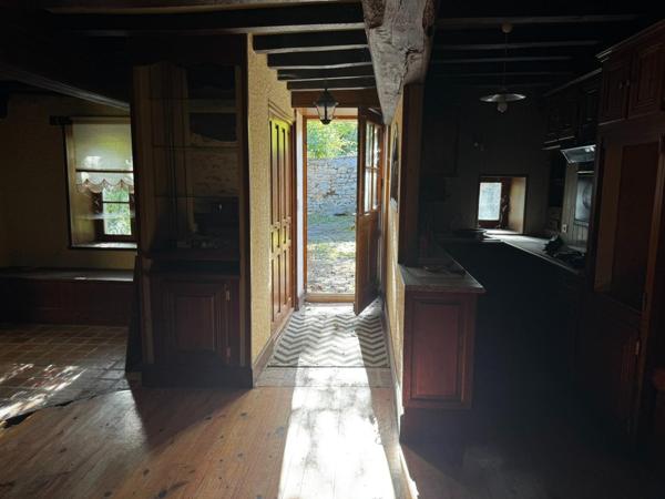 Maison en pierres avec charme et potentiel