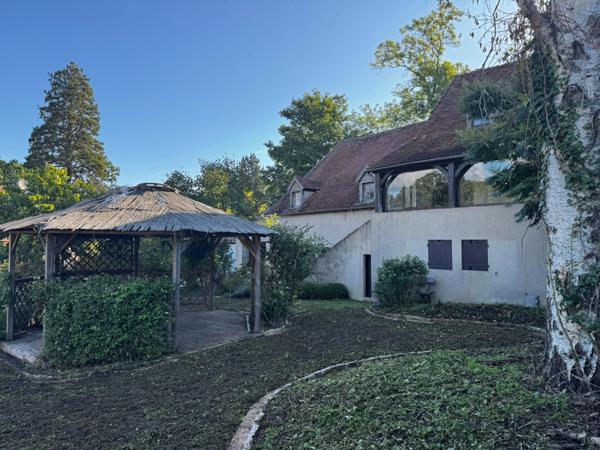 Maison en pierres avec charme et potentiel