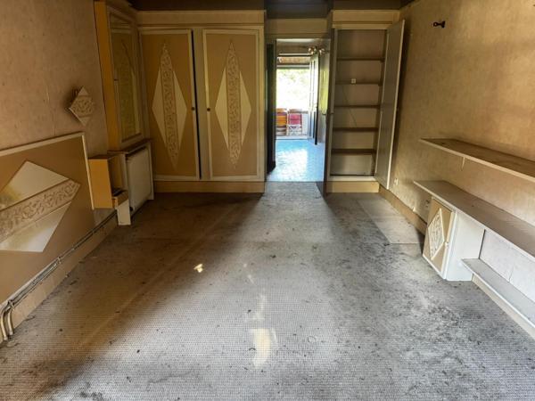 Maison en pierres avec charme et potentiel