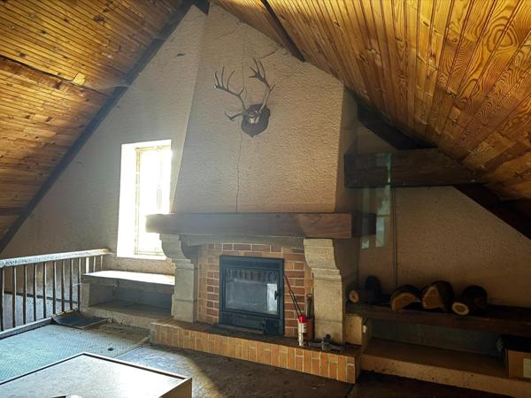 Maison en pierres avec charme et potentiel