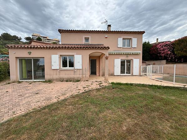 A vendre, Maison Marseille 13ème, Château-Gombert, 5 pièces 140 m², piscine.
