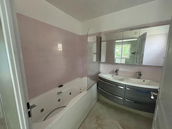 A vendre, Maison Marseille 13ème, Château-Gombert, 5 pièces 140 m², piscine.