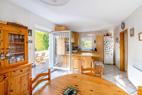 Meudon Bellevue, jolie maison d'architecte au calme avec beaux volumes, 5 chambres + studio..