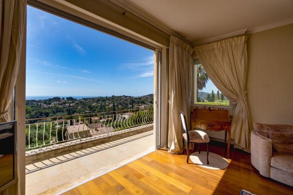 Vente Villa de luxe Vallauris 6 Pièces 224 m²