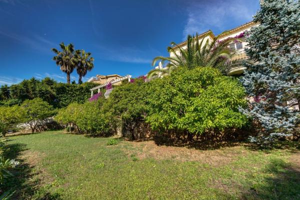 Vente Villa de luxe Vallauris 6 Pièces 224 m²