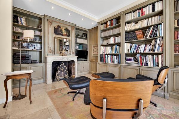 Vente Villa de luxe Vallauris 6 Pièces 224 m²