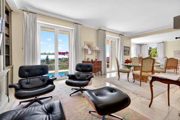 Vente Villa de luxe Vallauris 6 Pièces 224 m²