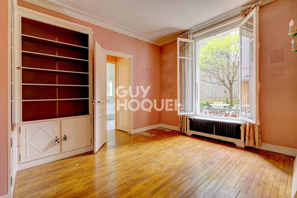 PARIS XVI, Passy, Jardin 2/3 ch, bel immeuble avec double chambre de service de 17m2