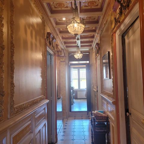 Marseille (13007) SECTEUR PRIVILEGIE 7ème BELLE MAISON DE MAITRE T4 + Grand T2 indépendant