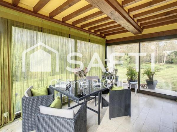 Maison de 9 pièces avec grand jardin, bois et rivière