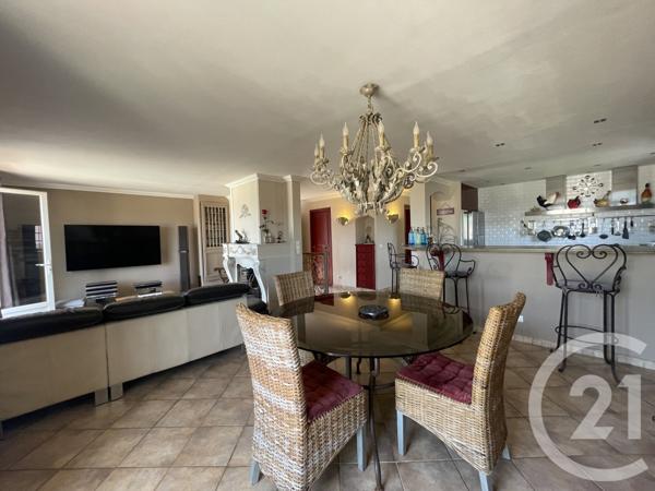 Maison à vendre  4 pièces - 123 m2 COGOLIN - 83